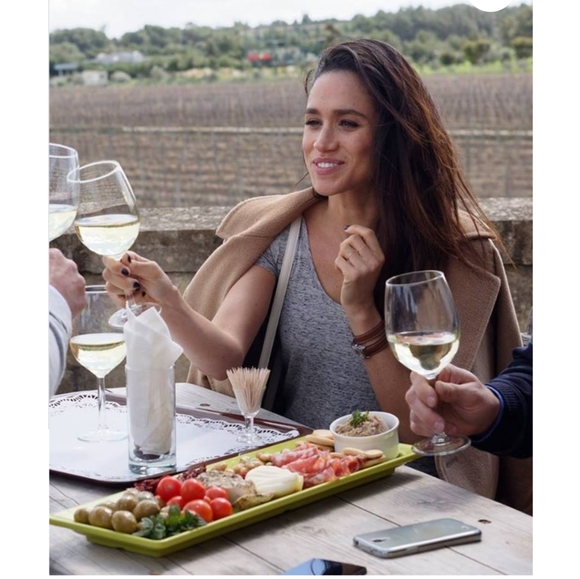 Aritzia Brand Babaton The Perfect T Heather Grey Size Large - Picture 11 of 12